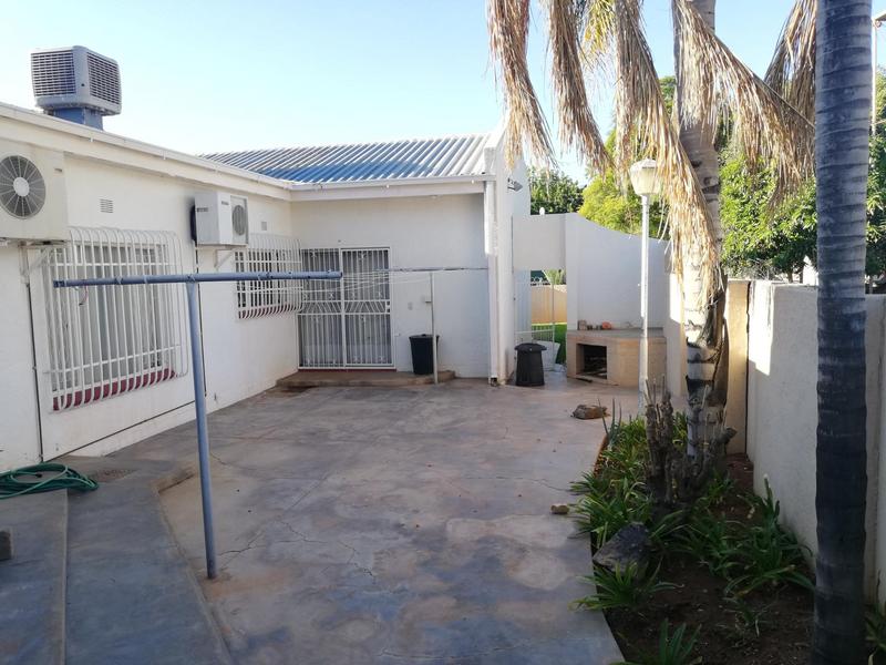 5 Bedroom Property for Sale in Kakamas Northern Cape